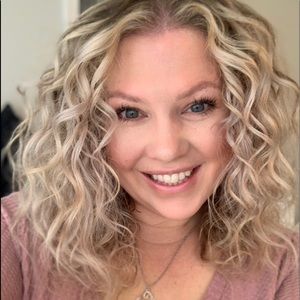 Meet your Posher, Kara